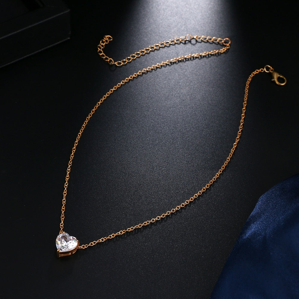 Crystal Heart Necklace Pendant Female Short Gold Chain Necklace Pendant Necklace Crystal Heart Necklace Chocker neck