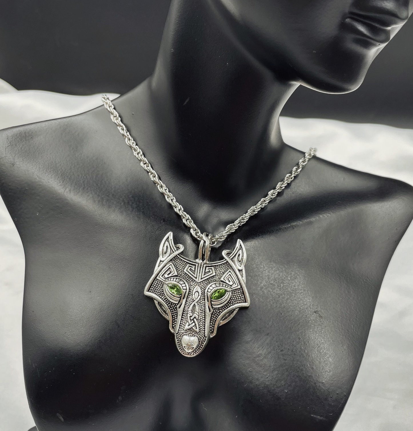 Men's Nordic Viking Necklace Wolf Head Pendant Necklace